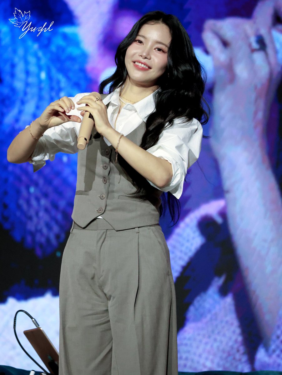 a11599a's tweet photo. 20250112
Solar’s TALK CONCERT [Topic Check] in TAIPEI

#솔라 
#Solar_Talk_Concert_in_TAIPEI 
#마마무
#MAMAMOO
#MAMAMOO 
#SOLAR 
#solartalkconcert https://t.co/oW3V6HXCCZ