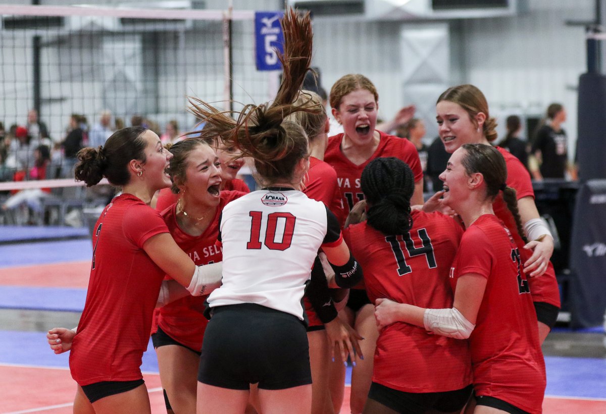 Rob Howe 🇺🇸🇺🇦 (@robhowehn) on Twitter photo From <a href="/iowaselectvbc/">Iowa Select VBC</a>'s very well-run QC Showdown this past weekend for <a href="/PrepDig/">Prep Dig 🏐</a> <a href="/PrepDigIA/">Prep Dig Iowa</a>
Photos: prepdig.com/2025/01/quad-c… & prepdig.com/2025/01/quad-c…
Recap: prepdig.com/2025/01/recapp…
<a href="/sweersmazie/">Mazie Sweers</a> <a href="/BrynnBakula/">Brynn Bakula</a> <a href="/dbmiller15/">Delaney Miller</a> <a href="/bellecotton17/">belle cotton</a> and many more From <a href="/iowaselectvbc/">Iowa Select VBC</a>'s very well-run QC Showdown this past weekend for <a href="/PrepDig/">Prep Dig 🏐</a> <a href="/PrepDigIA/">Prep Dig Iowa</a>
Photos: prepdig.com/2025/01/quad-c… & prepdig.com/2025/01/quad-c…
Recap: prepdig.com/2025/01/recapp…
<a href="/sweersmazie/">Mazie Sweers</a> <a href="/BrynnBakula/">Brynn Bakula</a> <a href="/dbmiller15/">Delaney Miller</a> <a href="/bellecotton17/">belle cotton</a> and many more