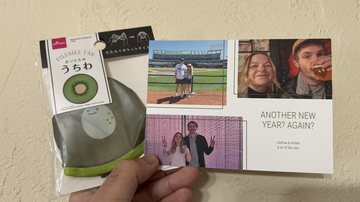 What a great start to the new year!

Thanks <a href="/nuggety/">Hambones 🪶</a> and <a href="/JoshVester/">jv</a> for the card and gift! 

This foldable kiwi fan saved me in Japan during our Tokyo and Osaka DDR sessions, and now I can show it off at home!