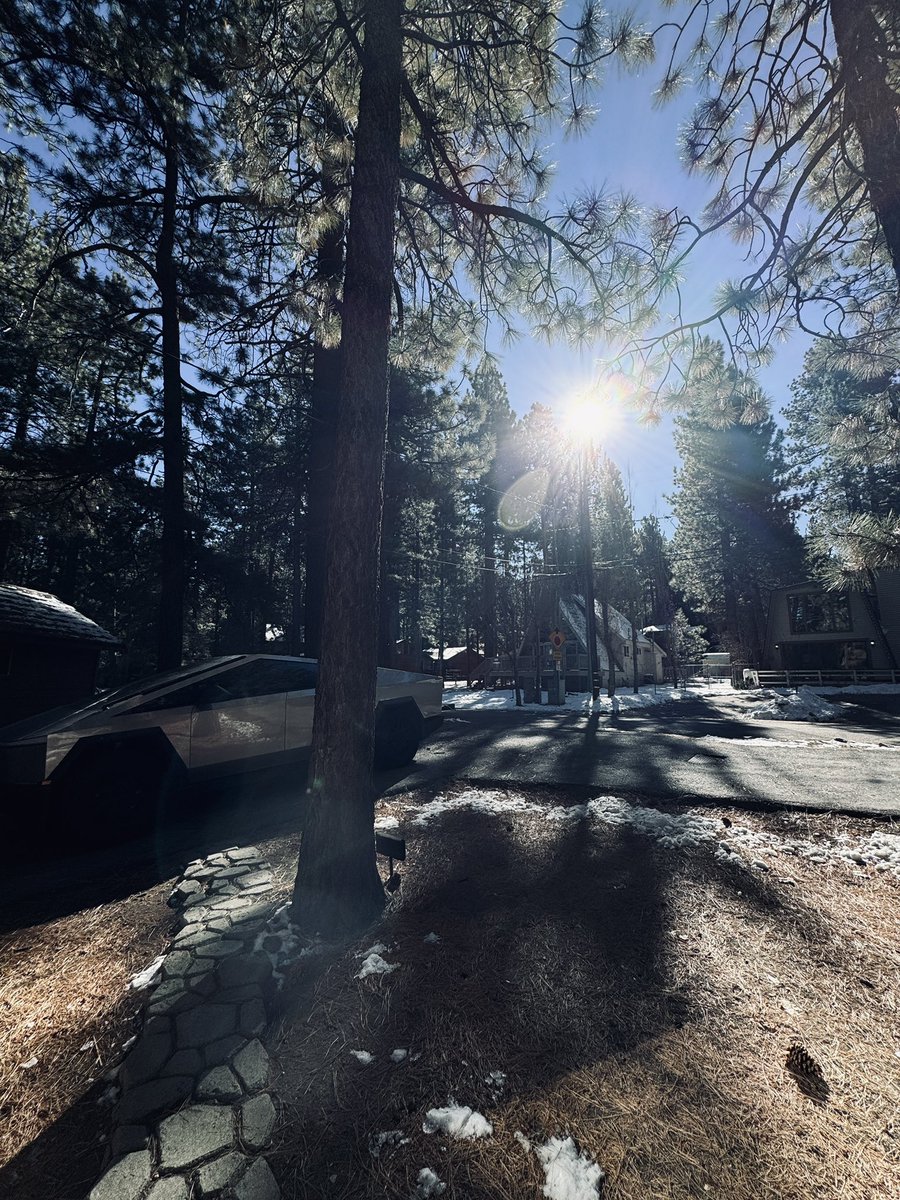 DavideXsancli's tweet photo. At peace in my happy place ❄️🎿🗻 https://t.co/BJGds07sbl