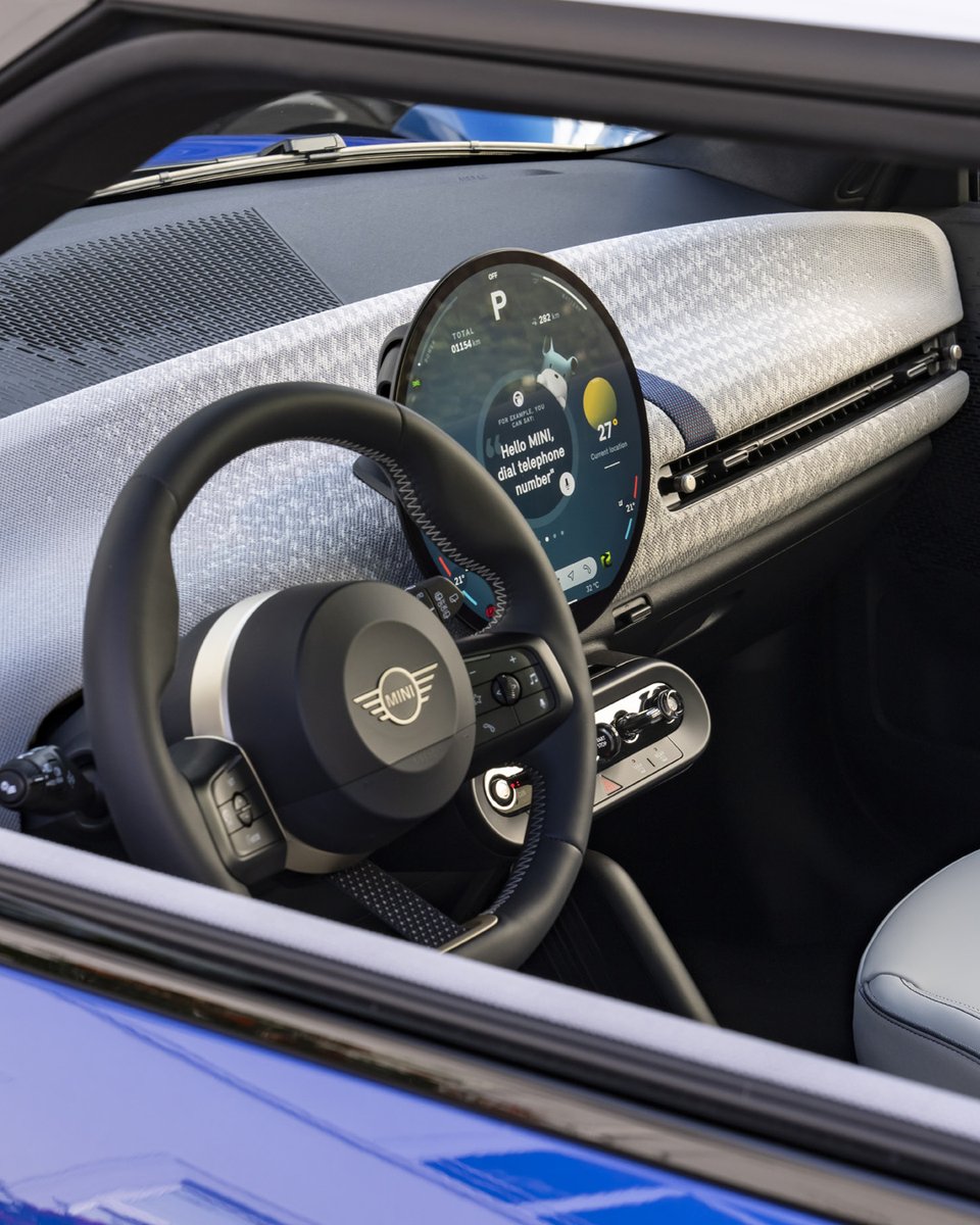 MINImexico's tweet photo. Con sus superficies limpias, líneas elegantes y proporciones equilibradas, el exterior del #MINICooper Eléctrico ⚡ ha sido diseñado con gran detalle.
🔗 Conócelo a detalle: https://t.co/6UfJpCnSLf
#MINIElectric #EV #MINIMexico https://t.co/J029bZWXqC