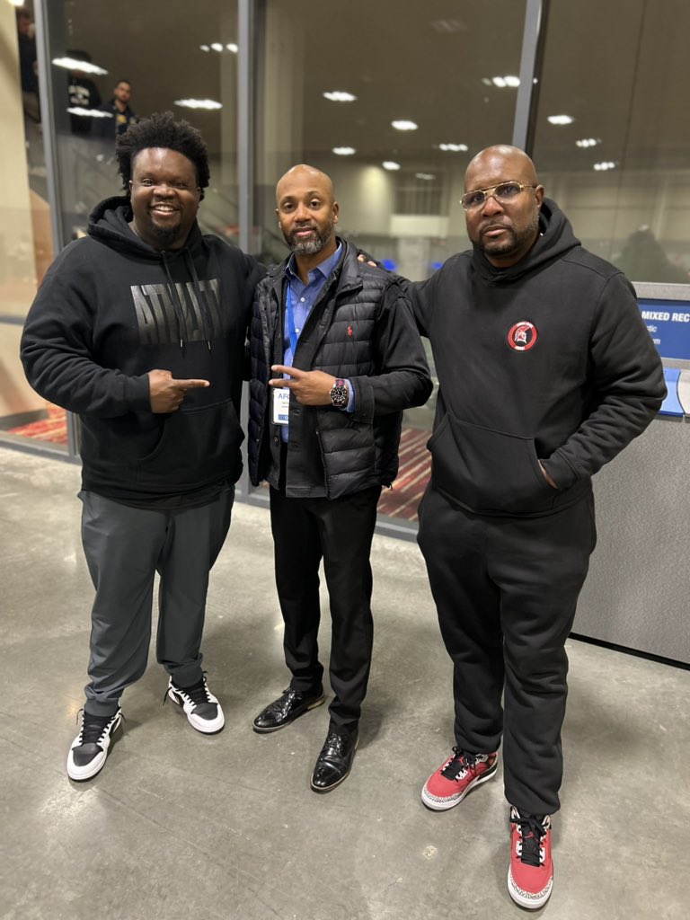 Had a great time at the <a href="/WeAreAFCA/">AFCA</a> Coaches Convention. Meeting new coaches and catching up with old friends. #hotbedworld