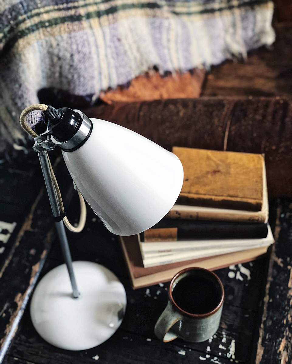 FoxedQuarterly's tweet photo. ‘Reading is more than pleasure, it’s like breathing.’ 
@neumark in #SlightlyFoxed Issue 7.

https://t.co/axrECUxWz7
#Bibliophile #Reading https://t.co/Ik0EJQbbmB