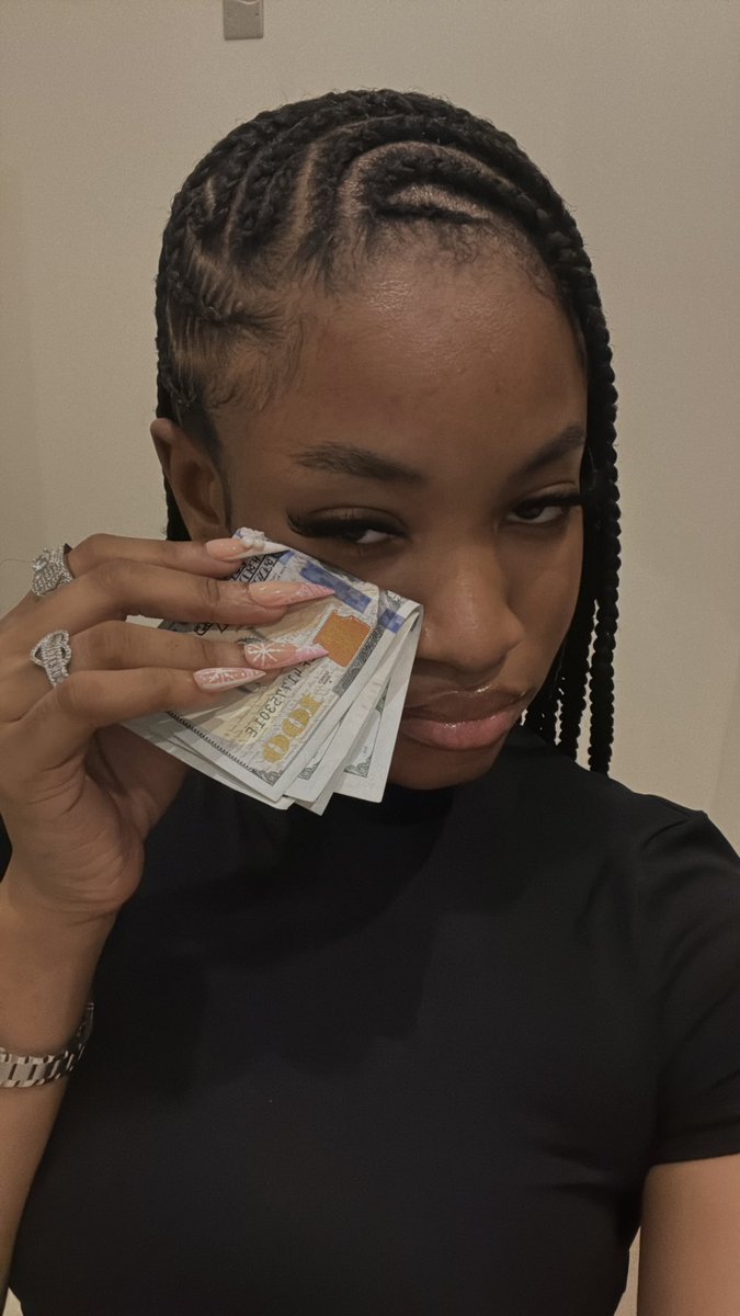 CediRates's tweet photo. BREAKING: $1 has crossed 16 cedis for the first time in 2025.

You need ₵16,200 to get $1,000 now at forex bureaus. Contact forex bureaus using the link in replies. https://t.co/rasAkRTJCm