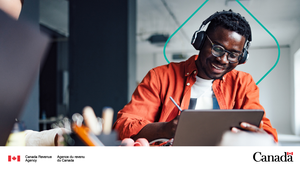 CanRevAgency's tweet image. Hey students, it’s time to get tax savvy! As tax season approaches, check out our latest tips to help you get ready, maximize your refund, and learn about savings plans: ow.ly/lnHO50UG842 #CdnTax #HowTaxesWork