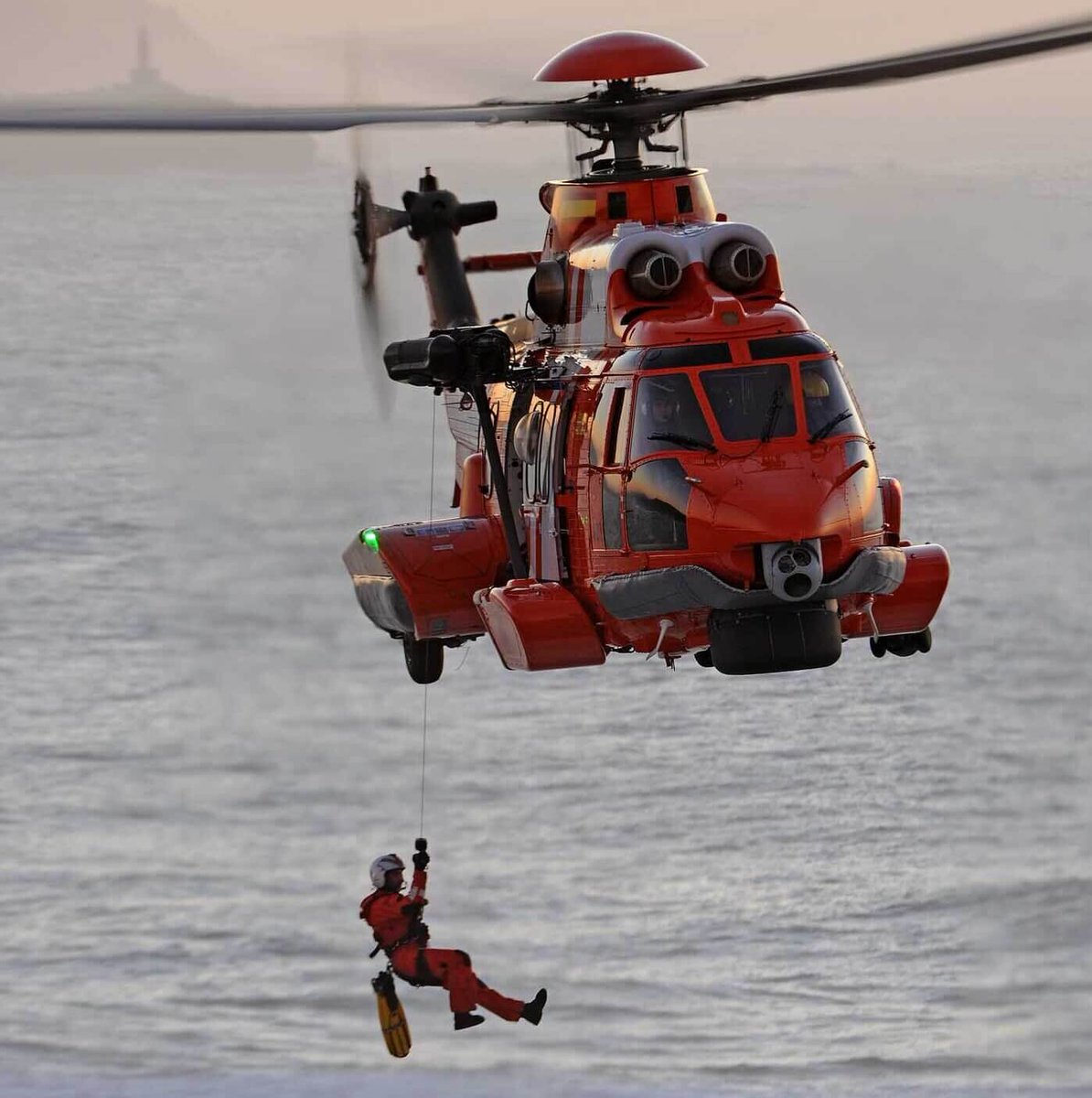 verticalmag's tweet photo. We speak with leading operators in commercial offshore search-and-rescue to find out what’s behind the sector’s growth.

Read the full story here: https://t.co/2M0FSiqQyF

#VerticalMag #OffshoreOperations https://t.co/1P6VOT1B84