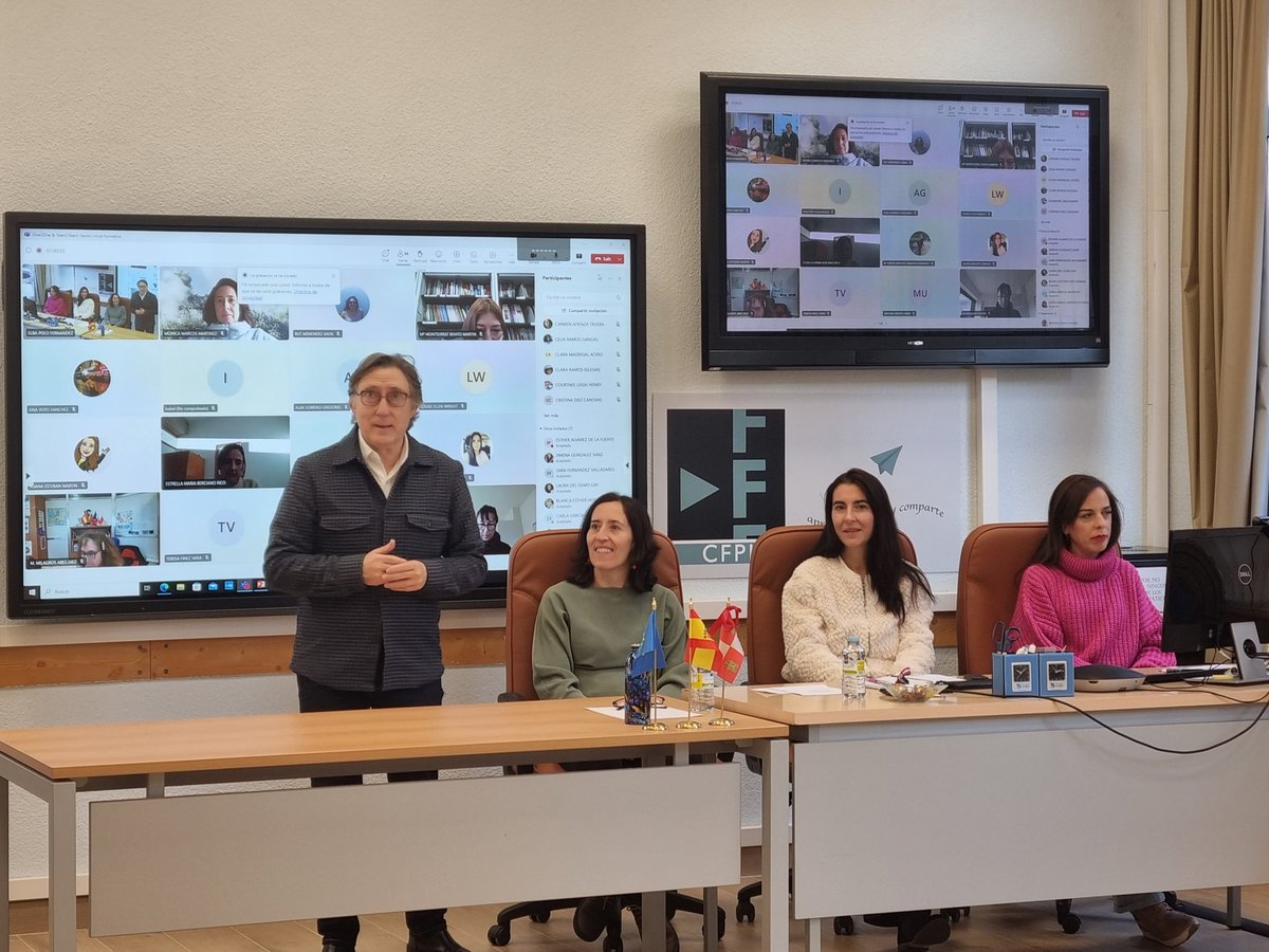 CFPIdiomas's tweet image. ¡Empezamos la sesión inicial de nuestro Proyecto de Innovación #OBSERVA_ACCION #COMUNICA_ACCION en las modalidades de #One2One y #Team2Teach! Aprendiendo e innovando juntos
#formaciónCyL #innovaCyL