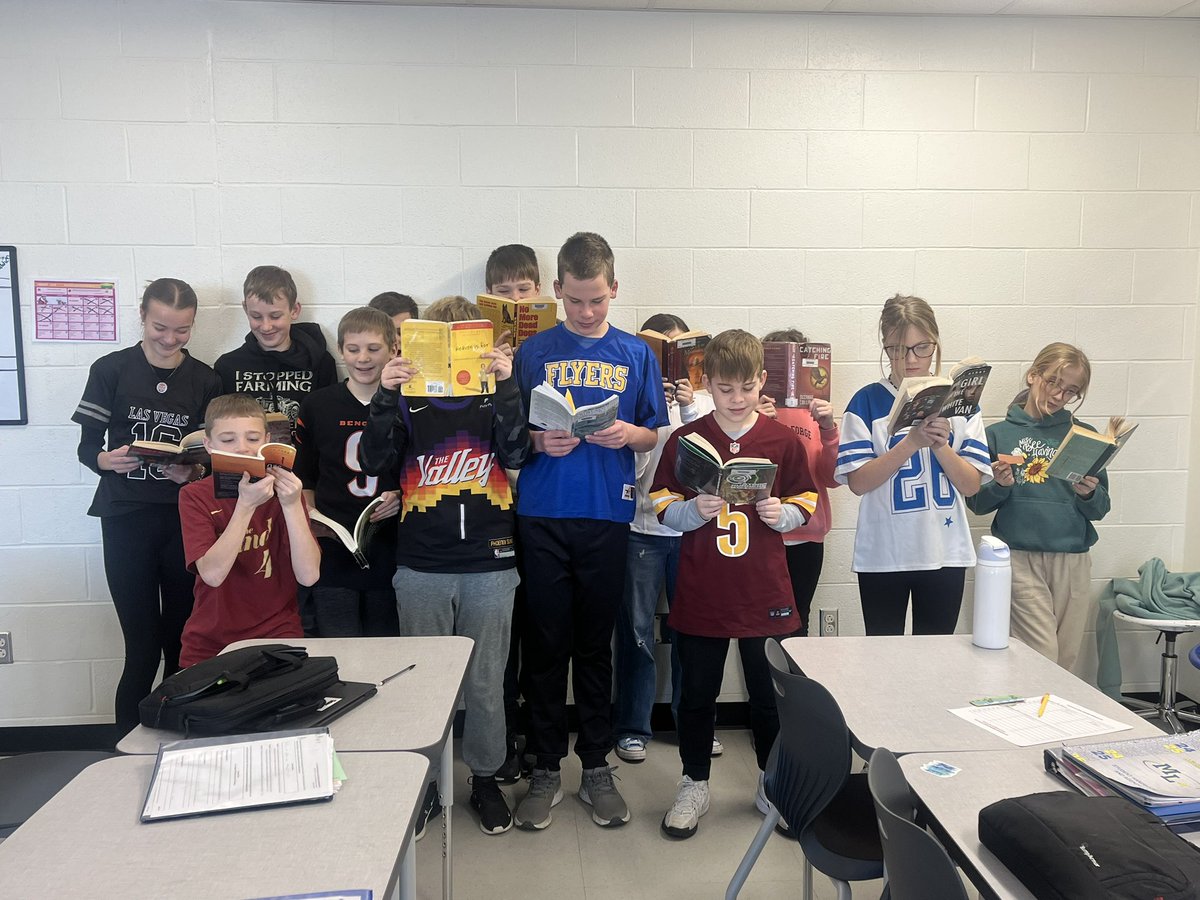 My ELA classes <a href="/MarionLocalK8/">MarionLocalK-8</a> are ready to compete in the 8th annual World Championship of Reading in #readbowl 2025 with <a href="/ReadWithMalcolm/">Share the Magic Foundation</a> !