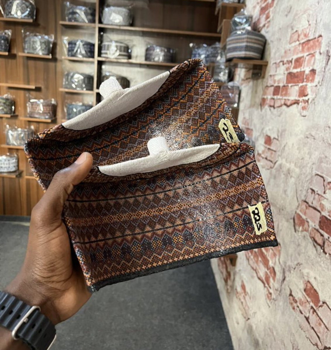ibmachina's tweet photo. (TWIN CAPS) 

Add a touch of elegance to your outfit! 🔥 

🏷 25,000
📍 Borno/Yobe
☎️ 08031935013 (WhatsApp) https://t.co/lXySNPCW7j