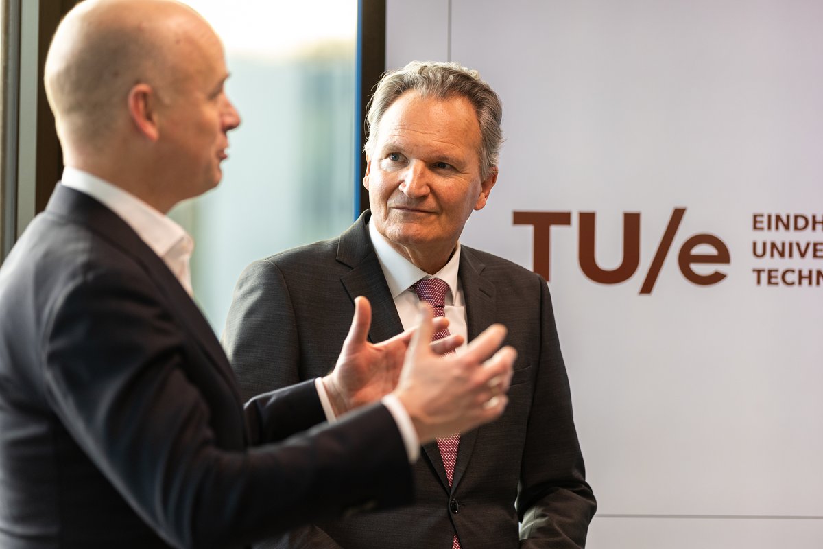 High Tech Campus (@hightechcampus) on Twitter photo HTCE & <a href="/TUeindhoven/">TU Eindhoven</a> signed a MOU today to stimulate #openinnovation, education & entrepreneurship. βBy joining our networks, we create a βCampus Squared,β a global innovation hub that celebrates collaboration and growth,β said Otto van den Boogaard.
π ow.ly/gJiE50UGeiq HTCE & <a href="/TUeindhoven/">TU Eindhoven</a> signed a MOU today to stimulate #openinnovation, education & entrepreneurship. βBy joining our networks, we create a βCampus Squared,β a global innovation hub that celebrates collaboration and growth,β said Otto van den Boogaard.
π ow.ly/gJiE50UGeiq