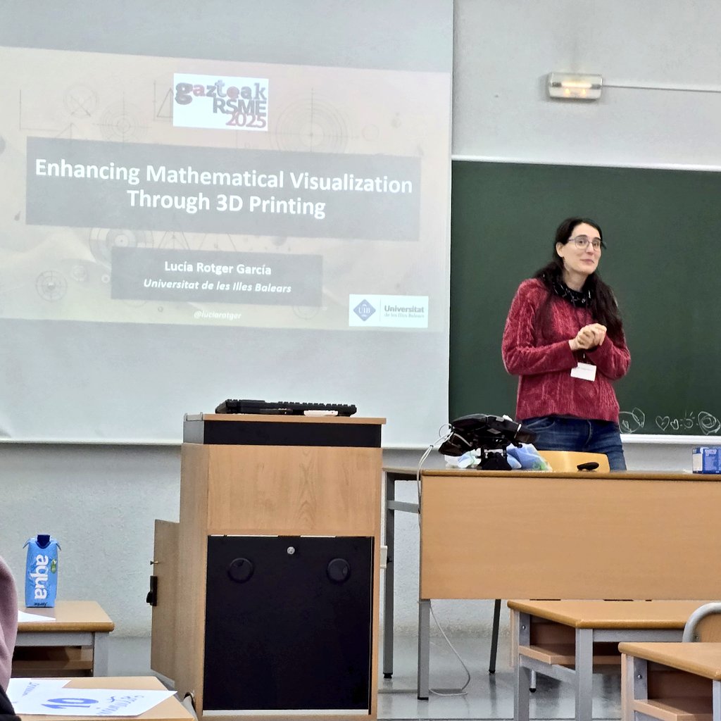 juanripu's tweet photo. Muchas gracias a María Sanz @mariasincafe , Lucía Rotger @luciarotger y José GinésEspín @jge_buendia por vuestras comunicaciones en el primer bloque de la sesión paralela "OT03: Matemáticas en el aula: de la investigación a la práctica" #gazteakrsme2025 @RealSocMatEsp https://t.co/akogyZfTGO