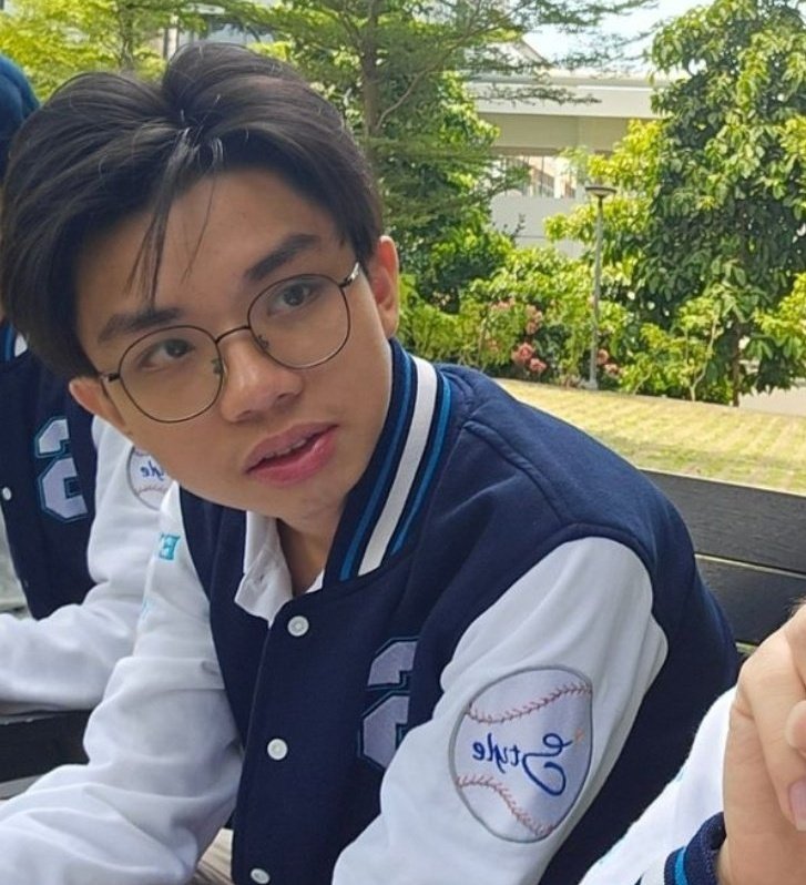 kkbooongg's tweet photo. in my life gua udah ngeliat banyak cowok yg lbh ganteng drpd kevin. tp si kevin kevin itu paket komplit, all i want in this world ada di dia gmn dong??? memang beliau gantengya berstandar sni https://t.co/tndBnrHtH4