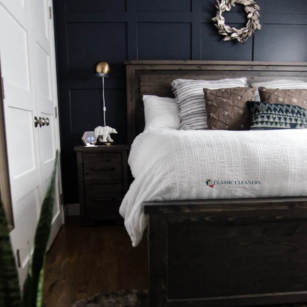 CleanCrispImage's tweet image. Snuggle up in freshly cleaned bedding this season! 🛏️✨ At Classic Cleaners, we take care of your linens so you can rest easy. 💤 #ClassicCleaners #FreshAndClean #BeddingCare