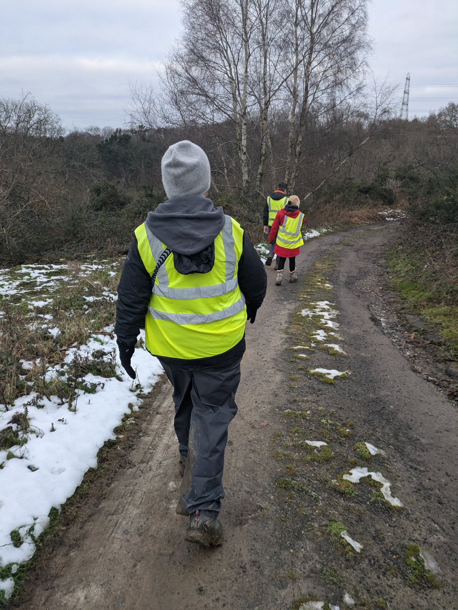 slimmeria's tweet photo. The last of the snow on our morning walk, no better way to burn those calories away!

Who else is walking today?

#slimmeria #detoxandfitness #morningwalk #eastsussex https://t.co/MBR47p3GDs