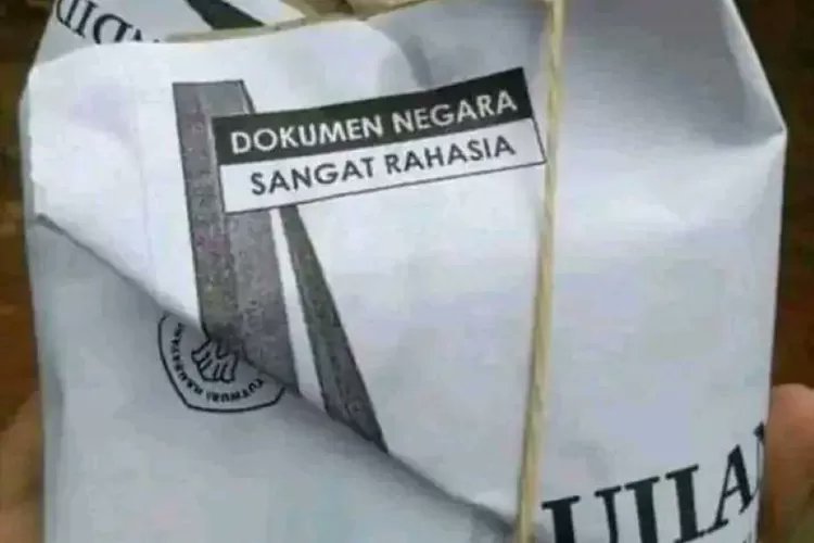 aeeraif's tweet photo. @dawbrigidaw @tanyarlfes Iya nder iya, yg lain biasanya makannya di dokumen negara yg sangat rahasia soalnya https://t.co/xKZluizfzz