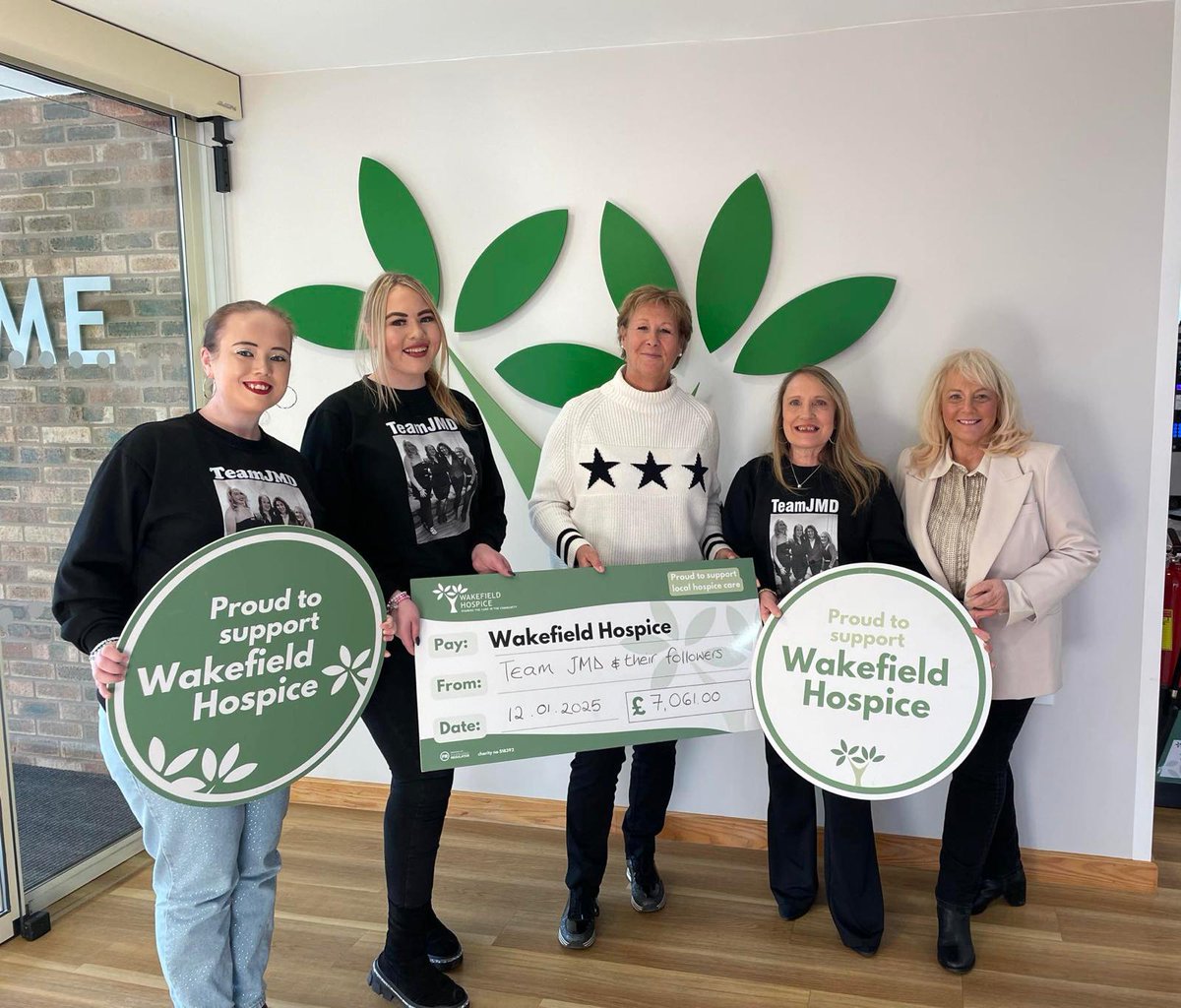 WfldHospice's tweet photo. £7061!!! 💚👏🤯

A huge thank you to "Team Jane McDonald" and their followers, who teamed up to raise over £7000(!) for Wakefield Hospice through the sale of their homemade #TeamJMD Wristbands! https://t.co/41GG0ie4Q8