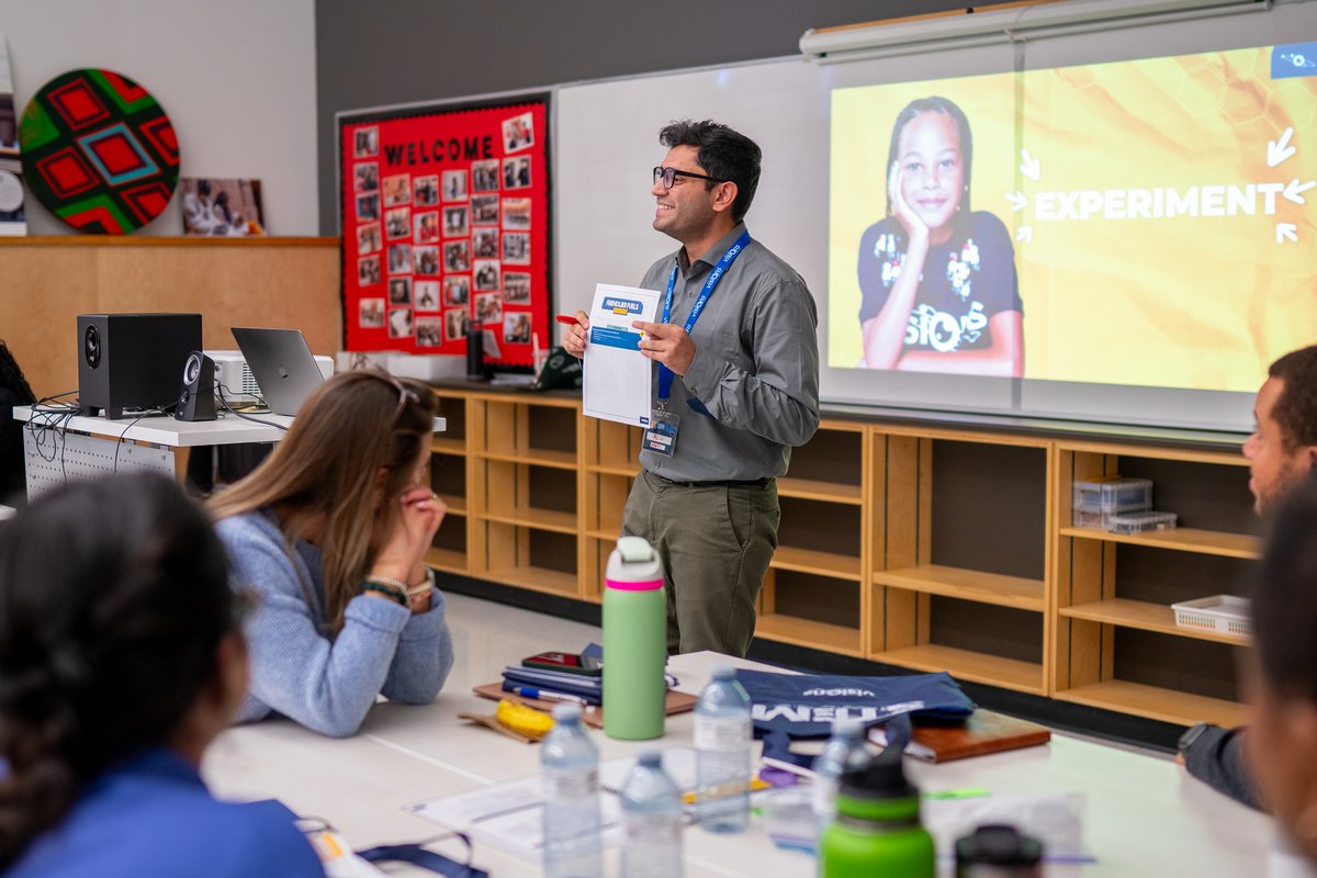 visionsofsci's tweet image. 📚 Last month, 30 educators joined our STEM Equity in Action workshop with the @tdsb @tdsb_cebsa! 
✅ Address systemic barriers
🌍 Build #STEM identity &amp;amp; belonging
🛠️ Use equity-centered lesson plans
Next session: Jan 30. Stay tuned! #STEMEquity #EquityInAction