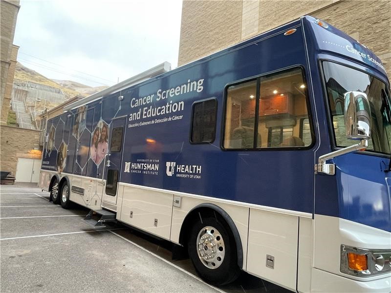 huntsmancancer's tweet photo. We’re at the #SiliconSlopes Summit today! Our Executive Director, @NeliMUlrich shared how our new Vineyard Campus will foster collaboration with local innovators to drive advances in cancer research and care. Visit our booth or tour our new mobile screening clinic to learn more! https://t.co/TbPlXBRA4B