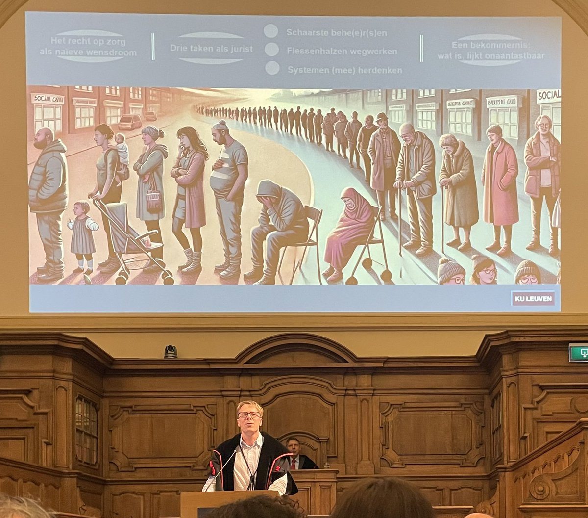 Nieuwjaarsreceptie <a href="/KULeuvenLawCrim/">KU Leuven Rechten en Criminologische Wetenschappen</a> met inaugurale redes door <a href="/LoreMergaerts/">Lore Mergaerts</a> ('Criminologie, psychologie en recht: tot elkaar veroordeeld') en Tim Opgenhaffen ('Waar wachten we nog op? Een reflectie op schaarste in de welzijnszorg').