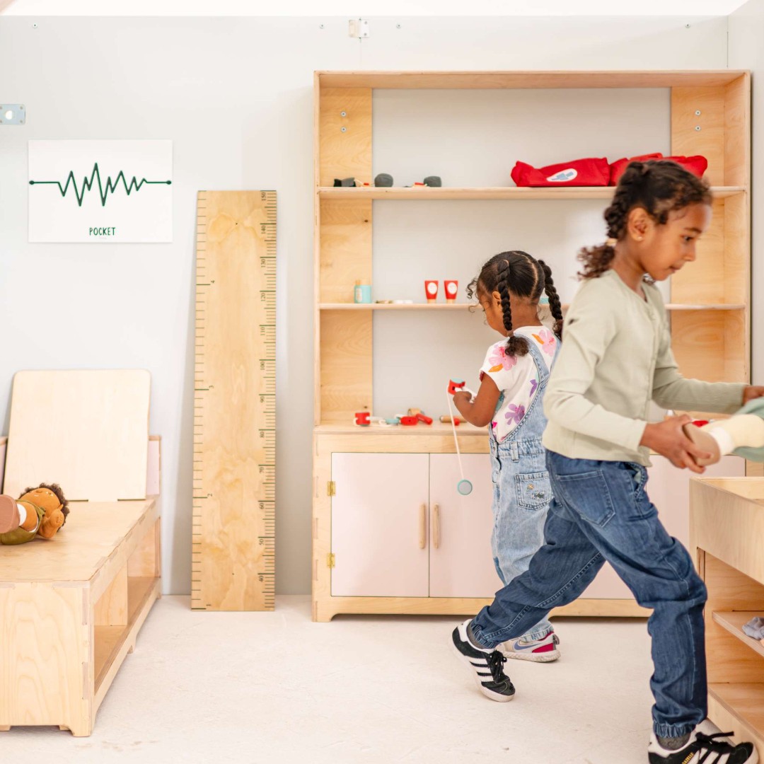 TheLensbury's tweet photo. We're thrilled to have the UK's first children's portable wooden role-play town at The Lensbury. From bustling supermarket counters to making babyccinos in the café, Pocket Towns delivers an immersive experience that the whole family can enjoy🏙️

Book now https://t.co/VKN5FgglRY https://t.co/pQ5AR2Hdll