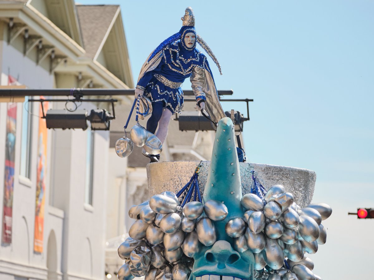 MobileMardiGras's tweet photo. It's one month until the first parade of the 2025 Mardi Gras season. Here are some of our favorite moments from previous years! ππ #VisitMobile #MardiGras https://t.co/nASEk3JLo1