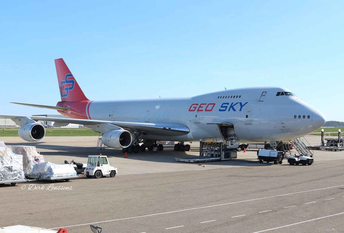n194at's tweet photo. Geo-Sky
Boeing 747-236(SF) G-BDXN
MST/EHBK Maastricht Aachen Airport
April 16, 2022
Photo credit Dirk Lenssens 
#AvGeek #Aviation #Airline #AvGeeks #Boeing #B747 #QueenOfTheSkies #MST #Maastricht #GeoSky https://t.co/d5OjP21UGn