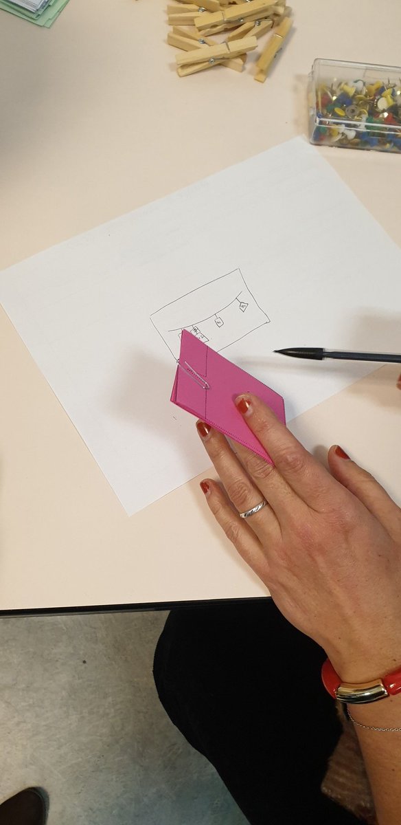 christelle lerda (@christellelerda) on Twitter photo Plan Maths : enseigner à l'aide de la corde à linge mathématique : apports didactiques, pédagogiques et réflexions en C2 et C3.
#circonscriptioncogolin #maths #planmaths
<a href="/AcademieNice/">Académie de Nice</a> <a href="/lucas_nadege/">nadege lucas</a> <a href="/IENToulon2/">IEN TOULON 2</a> <a href="/DavidCHD2/">David CHD</a> Plan Maths : enseigner à l'aide de la corde à linge mathématique : apports didactiques, pédagogiques et réflexions en C2 et C3.
#circonscriptioncogolin #maths #planmaths
<a href="/AcademieNice/">Académie de Nice</a> <a href="/lucas_nadege/">nadege lucas</a> <a href="/IENToulon2/">IEN TOULON 2</a> <a href="/DavidCHD2/">David CHD</a>
