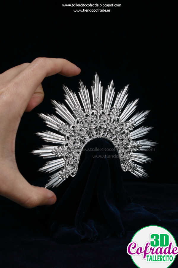NOVEDAD: Diademas realizadas en 3D en resina para diversos tamaños de imágenes, desde 9 cm
tallercitocofrade.blogspot.com/2025/01/noveda…