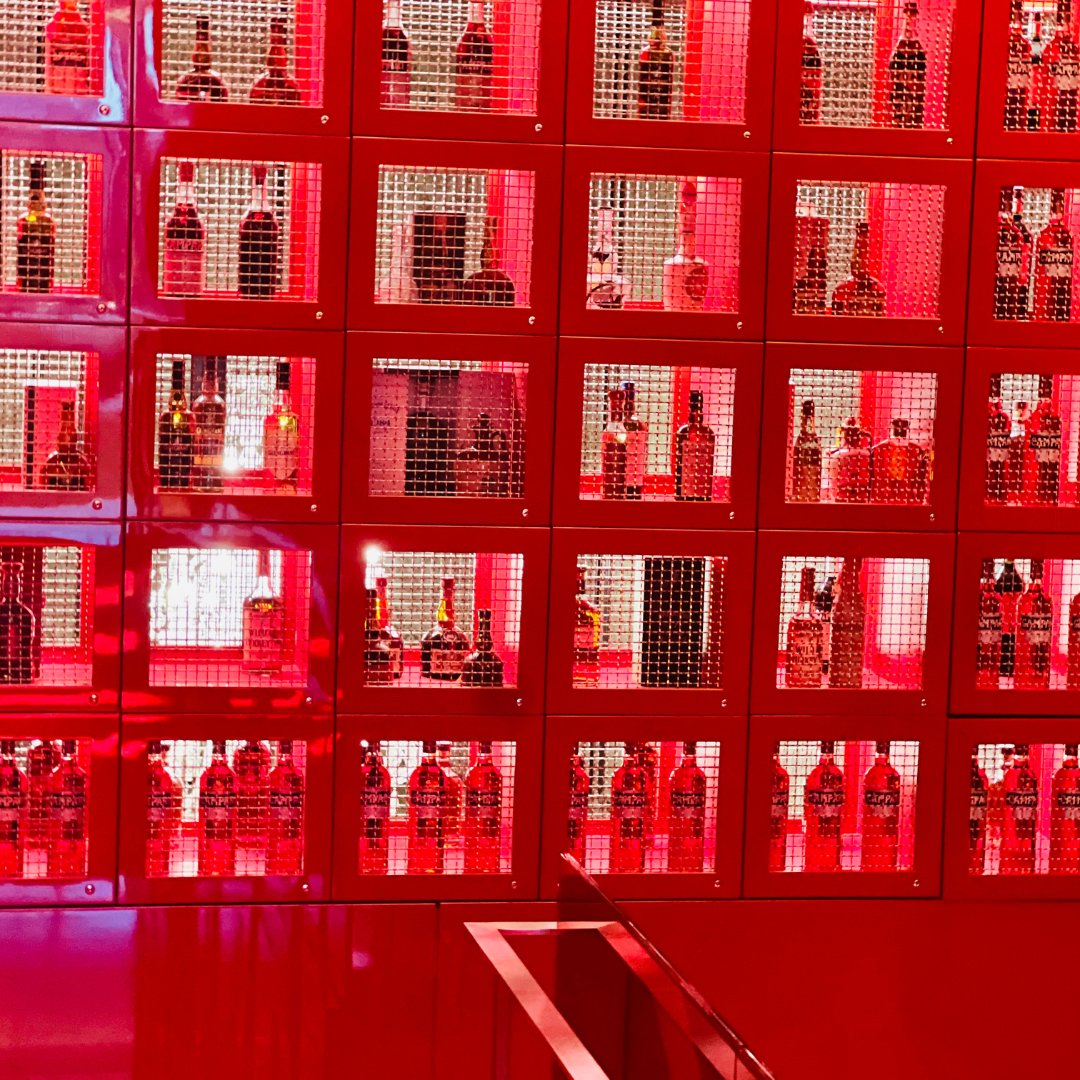 gtmsartworld's tweet image. 🎨 Red is passion, energy, and bold expression. As an artist, it’s more than a color—it’s a story, a feeling, and pure intensity. ❤️🔥 

#REDInspiration #BoldAndVibrant #PassionInArt #FearlessArt