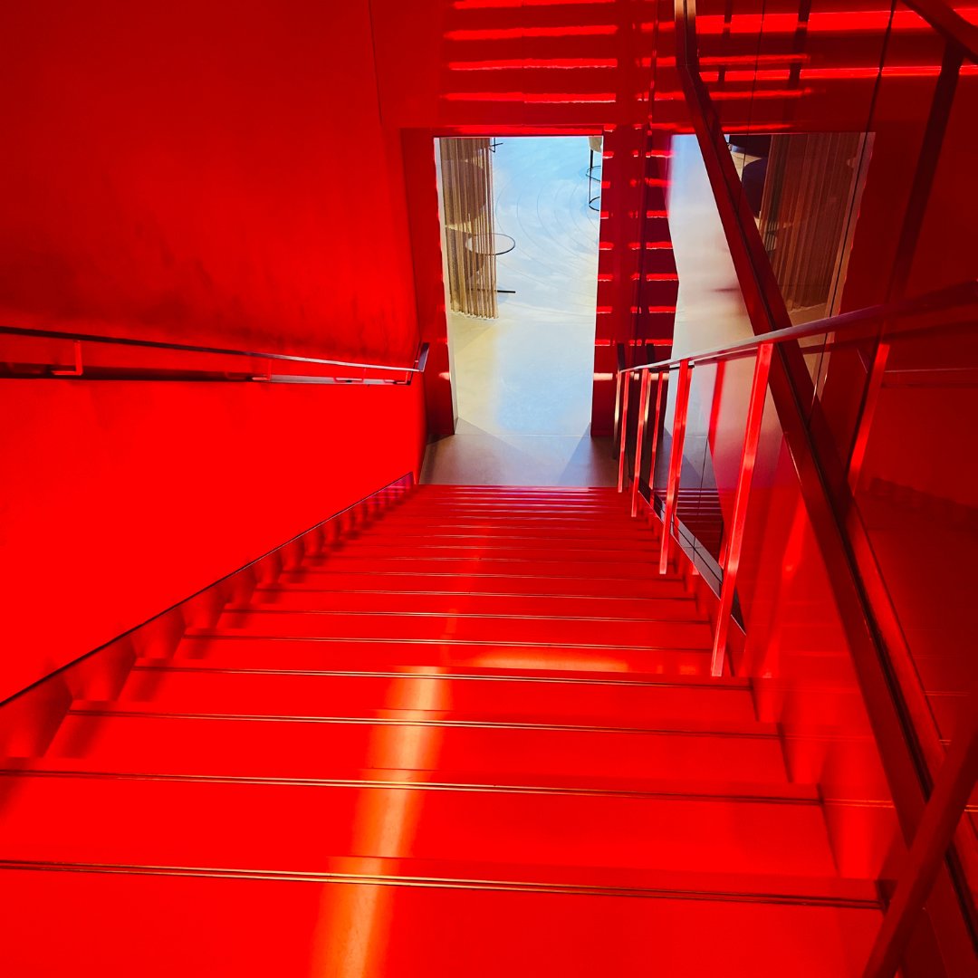 gtmsartworld's tweet image. 🎨 Red is passion, energy, and bold expression. As an artist, it’s more than a color—it’s a story, a feeling, and pure intensity. ❤️🔥 

#REDInspiration #BoldAndVibrant #PassionInArt #FearlessArt