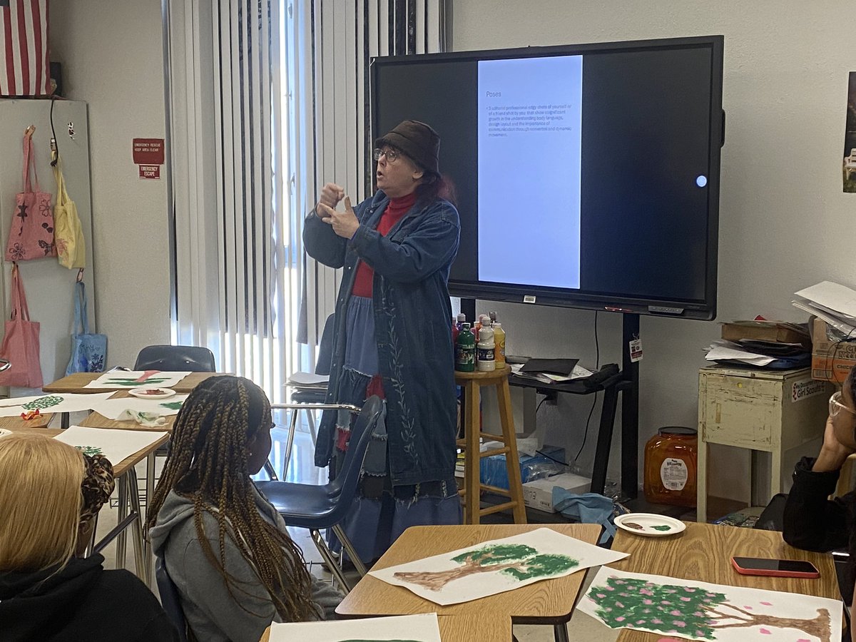HCPSWorld_Dual's tweet photo. The World Languages Department at Tampa Bay Tech is fostering global connections through language and culture! Huge thanks to the dedicated teachers empowering students with multilingual skills for the future. Your impact is truly inspiring! #LanguageMatters #TBTTech @HcpsWorld https://t.co/qmI38PBd0u