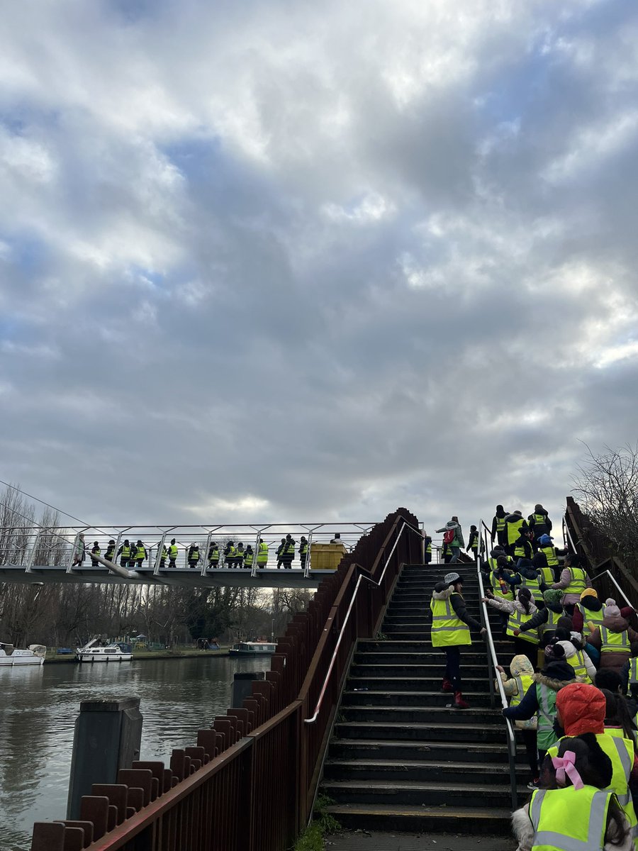 R2Civitas's tweet photo. LKS2 kickstarted the #BigBirdWatch - thank you to Mrs Wareham for organising! We walked to #ChristchurchMeadows and spotted lots of birds! KS1βs turn tomorrow! π¦
π¦π¦π¦’ https://t.co/fOLSoSxTRK