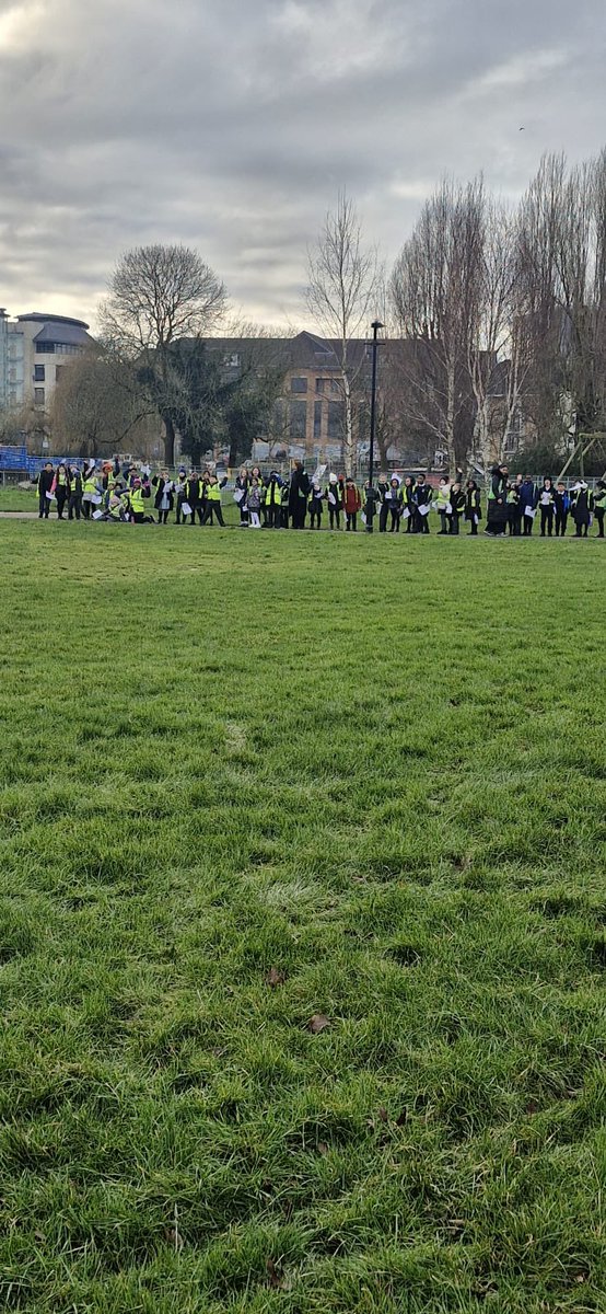 R2Civitas's tweet photo. LKS2 kickstarted the #BigBirdWatch - thank you to Mrs Wareham for organising! We walked to #ChristchurchMeadows and spotted lots of birds! KS1βs turn tomorrow! π¦
π¦π¦π¦’ https://t.co/fOLSoSxTRK