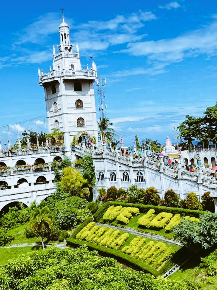 Xsplook1's tweet photo. ANG GANDA DITO! ⛪⛪ #SIMALA https://t.co/q4bx2E3hKb