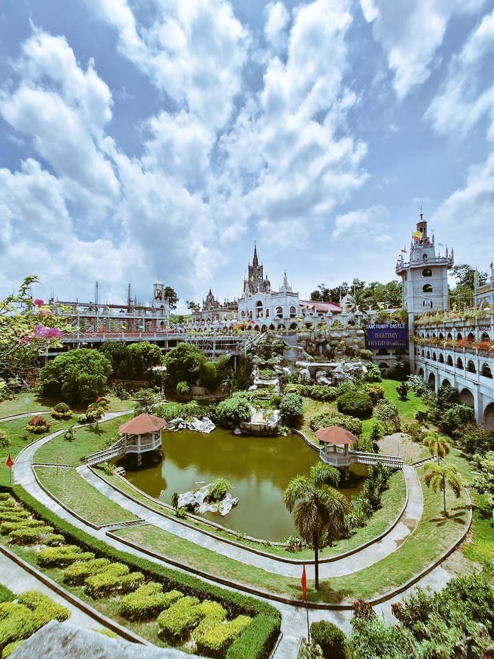 Xsplook1's tweet photo. ANG GANDA DITO! ⛪⛪ #SIMALA https://t.co/q4bx2E3hKb