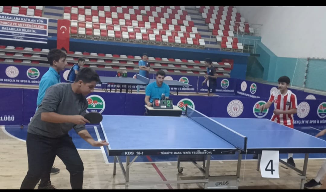 Okul Sporları Masa Tenisi Yıldızlar Kategorisi İl Birinciliği Müsabakaları 
Yıldız Erkekler İl 3. sü
Osman Gazi  Ortaokulu
🏆🏆🏆
<a href="/MNesipMahir/">Mehmet Nesip MAHİR</a> <a href="/hasan_kokrek/">Hasan Kökrek</a> <a href="/mehmetozmus_/">Mehmet ÖZMÜŞ</a>