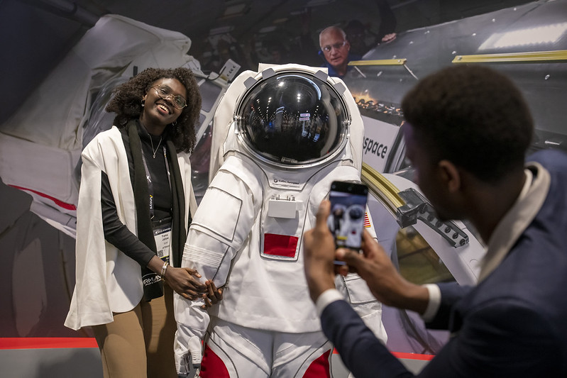 SpaceFoundation's tweet photo. The countdown is on for the #40thSpaceSymposium! With 12,000+ registrants, 1,500+ military/government attendees, and 500+ influential speakers, this is the must-attend event of the year.
✨ Register now for early bird pricing: https://t.co/yGXBR8kJ0s https://t.co/Q8TkYCH8Mp