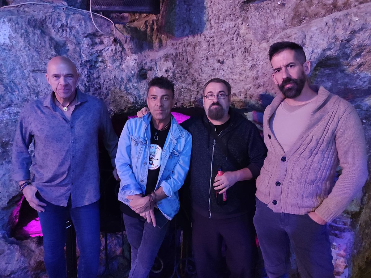 Valencia Cáritas (@valenciacaritas) on Twitter photo 🎸❤ Únete al concierto solidario de Grupo Pop Corn el 24 de enero a las 19:00 h en Sala Matisse.
A beneficio de <a href="/ASPAYMCV/">ASPAYM CV</a> , <a href="/ini_solidaries/">Iniciatives Solidàries</a> y #CáritasValencia, apoyando la inclusión y a los afectados por la DANA. 🎟️ Entrada: 25 € 
🎫 migranodearena.org/reto/-conciert… 🎸❤ Únete al concierto solidario de Grupo Pop Corn el 24 de enero a las 19:00 h en Sala Matisse.
A beneficio de <a href="/ASPAYMCV/">ASPAYM CV</a> , <a href="/ini_solidaries/">Iniciatives Solidàries</a> y #CáritasValencia, apoyando la inclusión y a los afectados por la DANA. 🎟️ Entrada: 25 € 
🎫 migranodearena.org/reto/-conciert…