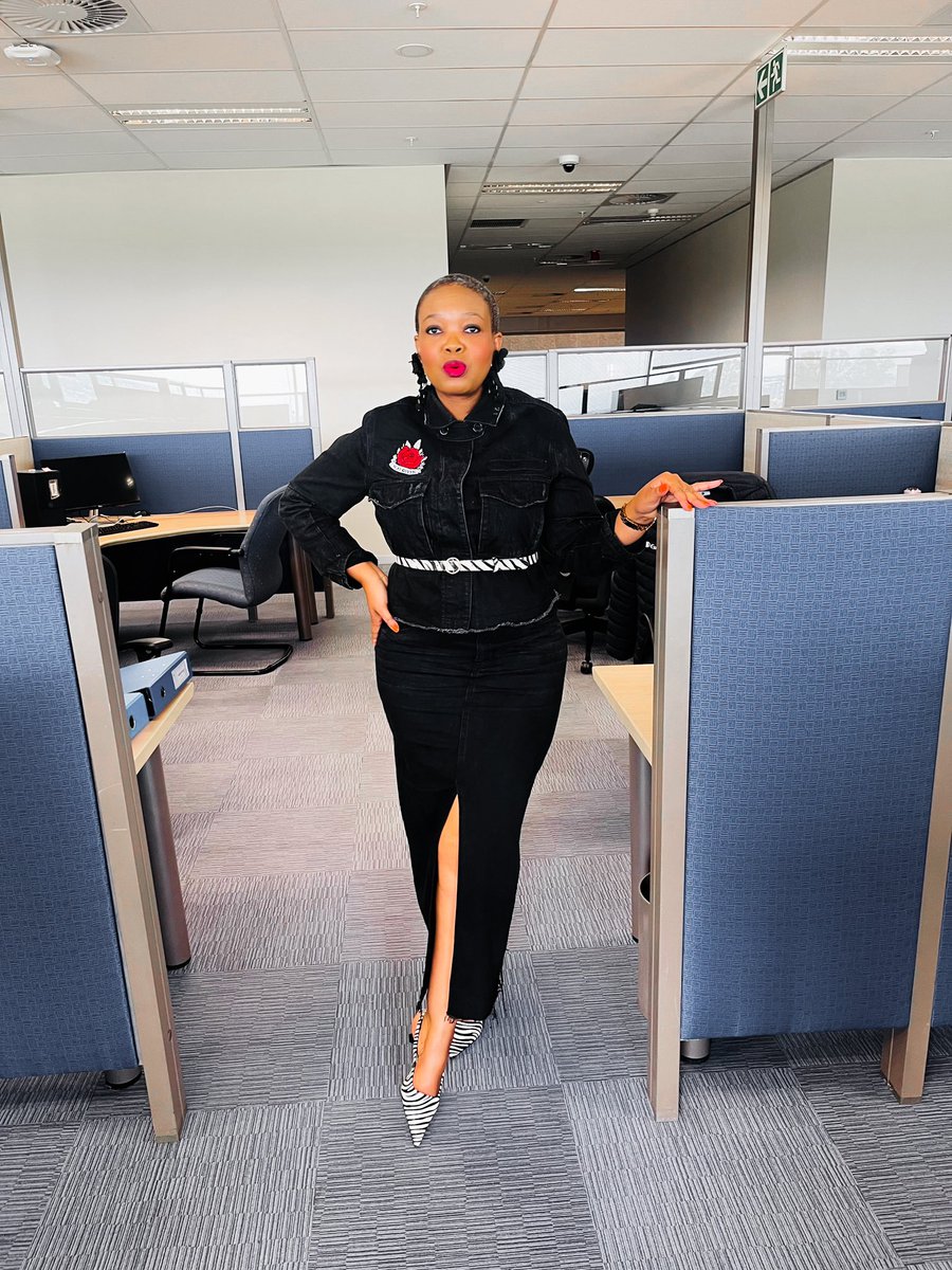 thetle25's tweet image. Hope yall having a great week 🥰🥰🥰