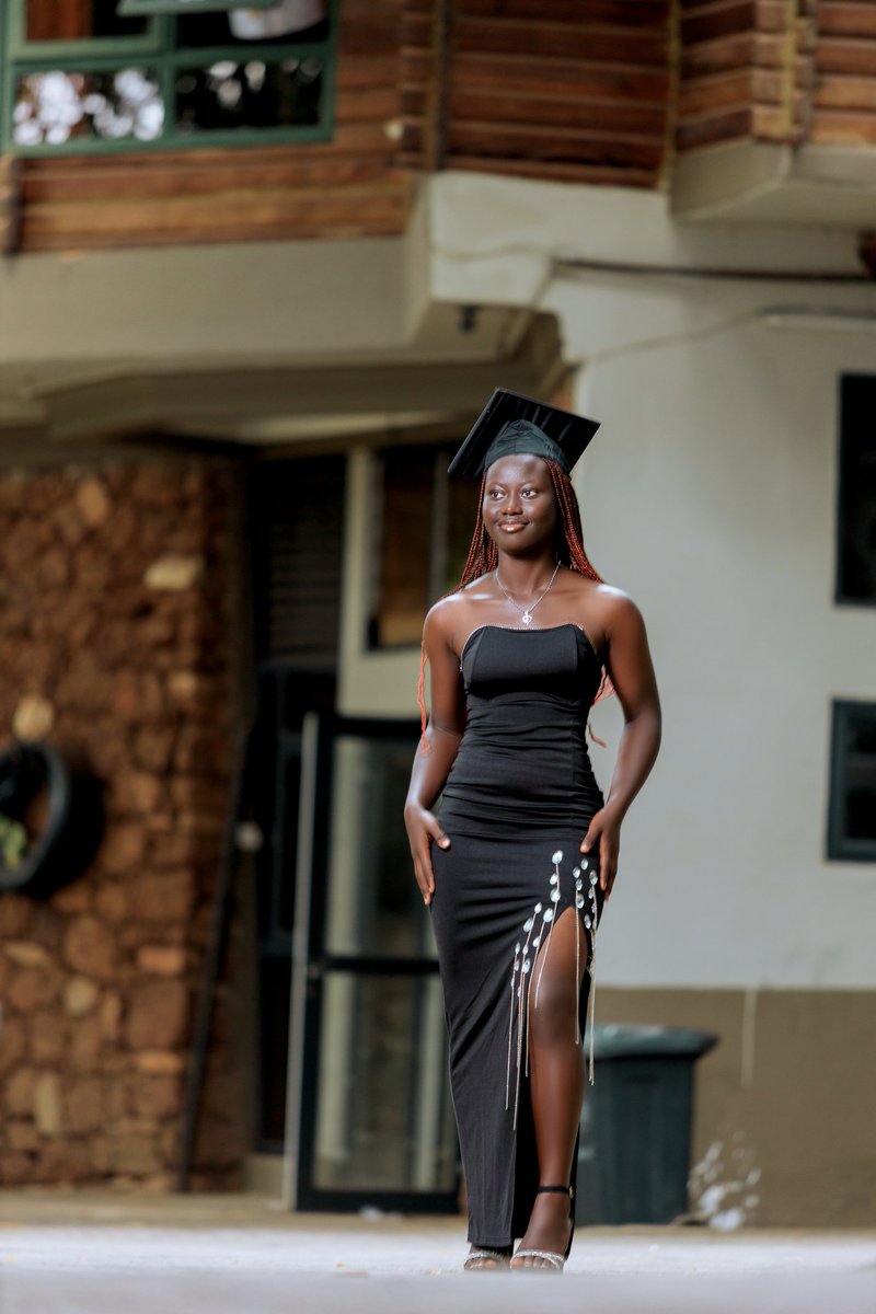 AdTeopista's tweet photo. It's always been God from day one.
Bachelor of science in computer science attained from @Makerere!!  Thank you God🙏.
#75thMakGrad https://t.co/omo6XTJhEG