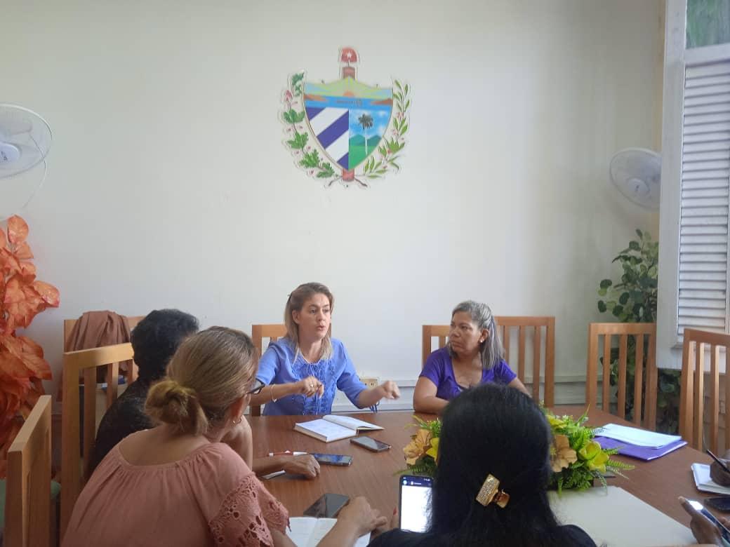 CMayabeque73279's tweet photo. ✍️Un Taller de buenas prácticas en redes digitales que se impartió hoy en el Consejo Electoral Provincial Mayabeque para perfeccionar la labor de comunicación del órgano. #JuntosPorMayabeque #CENCuba #JuntosPorLaDemocracia @Elecciones_Cuba https://t.co/PWYkQ72Cg6