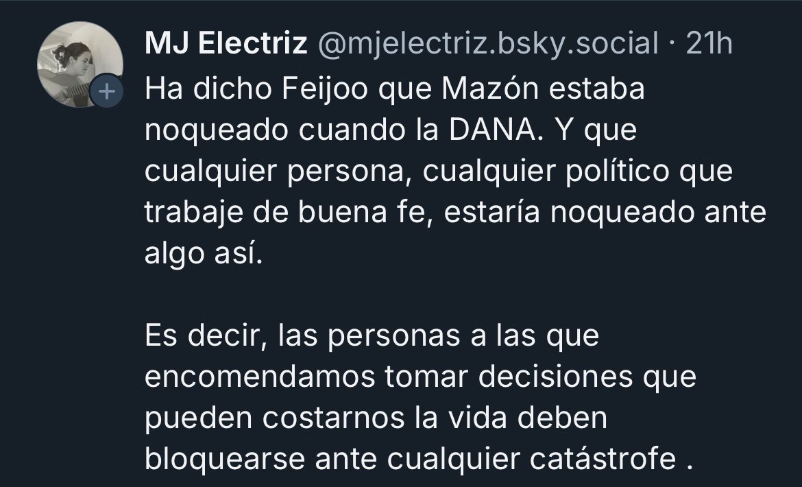 Poeticias tweet media