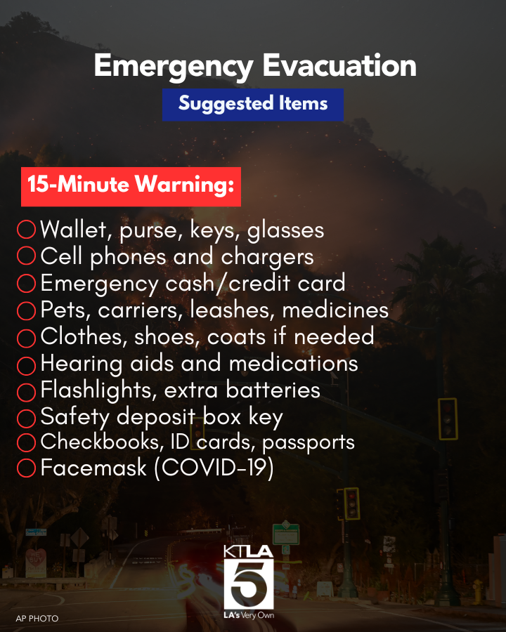 KTLA's tweet image. PACKING CHECKLIST: Are you prepared to act in case of an emergency? Whether you have 15 minutes, 30 minutes, or 1+ hour to evacuate, make sure you’re grabbing the essentials. Swipe to see what to pack and share with your friends/family to stay prepared.