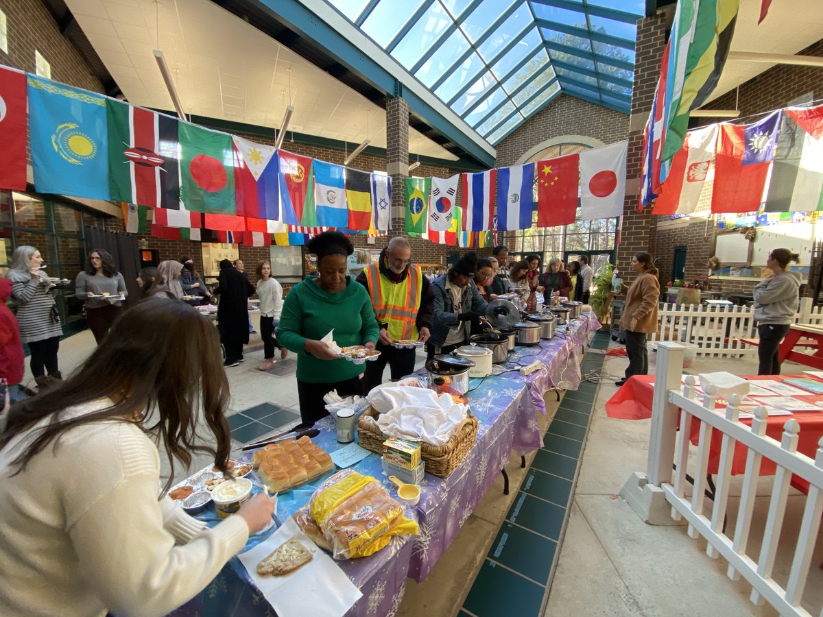 EphesusElem's tweet photo. Our @EphesusPTA and families spoiled us with a delicious soup lunch today served with bread, drinks, and desserts! Thank you so much for this special treat! https://t.co/s1A4KRjl3i