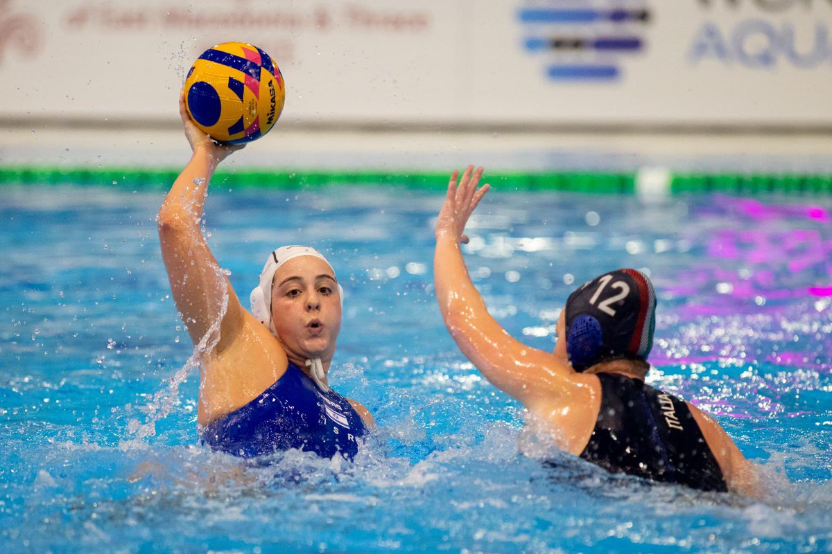 FINOfficial_'s tweet photo. โ
Buona la prima. Il rinnovato Setterosa supera 16-9 Israele nell'esordio della World Cup in corso ad Alessandropoli (Grecia).
๐ฃ๏ธ La cronaca e le dichiarazioni del ct Carlo Silipo ๐๐ป
๐ https://t.co/j64hZxer7q
๐ธ @WorldAquatics
#Azzurre #7rosa #Pallanuoto #Waterpolo https://t.co/xrXxYtGJgz