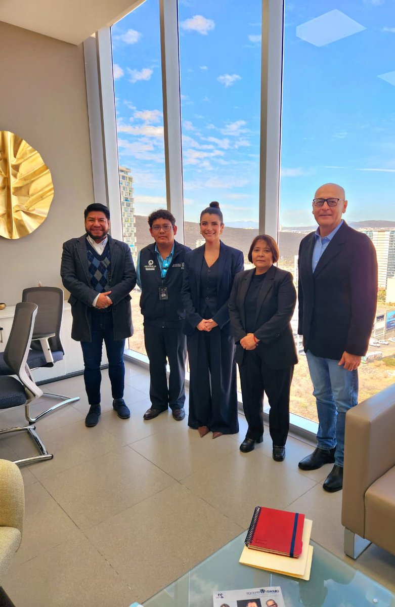 profesionesqro's tweet photo. Continuamos con la vinculación al @pjqromx, esta vez, con la difusión de nuestro verificador, donde ya pueden consultar nuestros certificados electrónicos, expedidos con tecnología de nivel mundial.

@makugo 
@rogeliovegavm 
@sotoobregon 
@educacionqro 
@BraulioGuerraU
#SEDEQ https://t.co/IisePNabWO