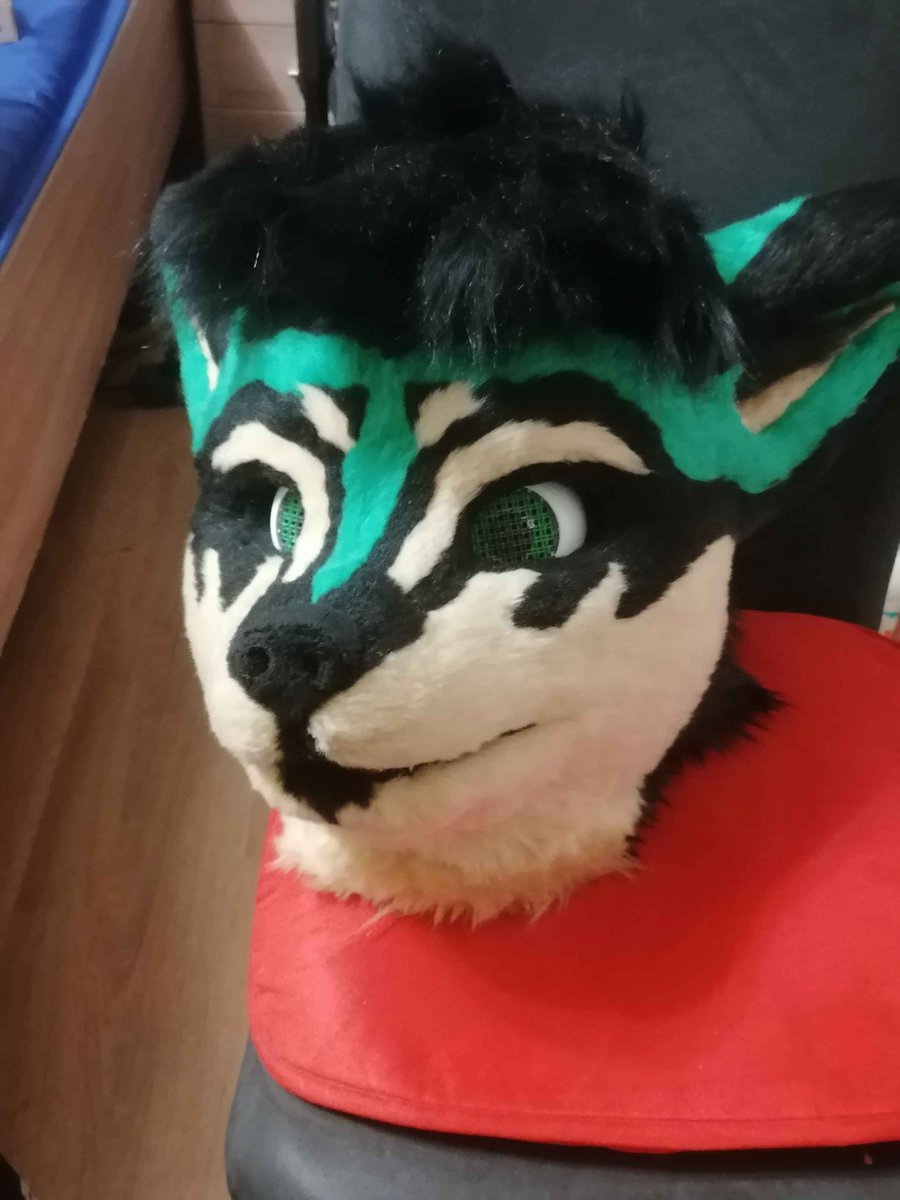 Also here is the second Head I made that is supposed to look more Rexouium-like. I finished him back in July. And now he belongs to my Love <a href="/KilobyteFox/">Memory Leak</a> &lt;3 #fursuit #Rexouium