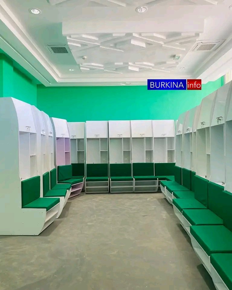 SaliaOuattara21's tweet photo. #BurkinaFaso 🇧🇫: Quelques images du stade 04 août actuellement...

Images : Burkina Info
#Burkina #football #AfricanFootball #CAFCL #BF226 https://t.co/4gZoT9cLVP