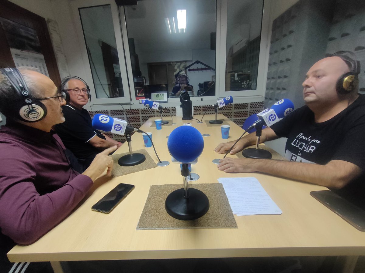 📻 Compartimos con vosotros la entrevista realizada hace algunas semanas en Radio Riba-roja en la que participaron Francisco Vivó, Paco Ortiz, Ana Juan y JM Darijo🔗 radioriba-roja.com/programs/al-te…

#ADELANTE 💪🏻 #ADELACV #ELA #LaELAexiste 👁️ #ConócELA #ALS #AmigosdeADELACV 🤗