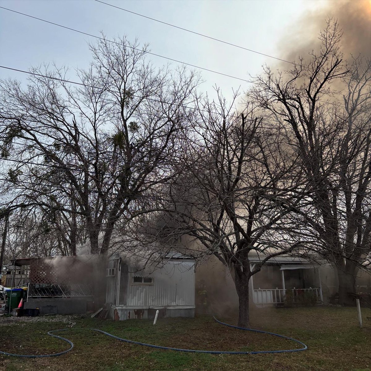 tcesd12's tweet photo. (January 14, 2025 @ 11:04 AM) #TCESD12, Pflugerville Fire Department, and Manor Police Department are on scene of a structure fire on San Marcos Street between Carrie Manor Street and East Parsons Street. Avoid the area as crews work! https://t.co/f1vhbhuB1x